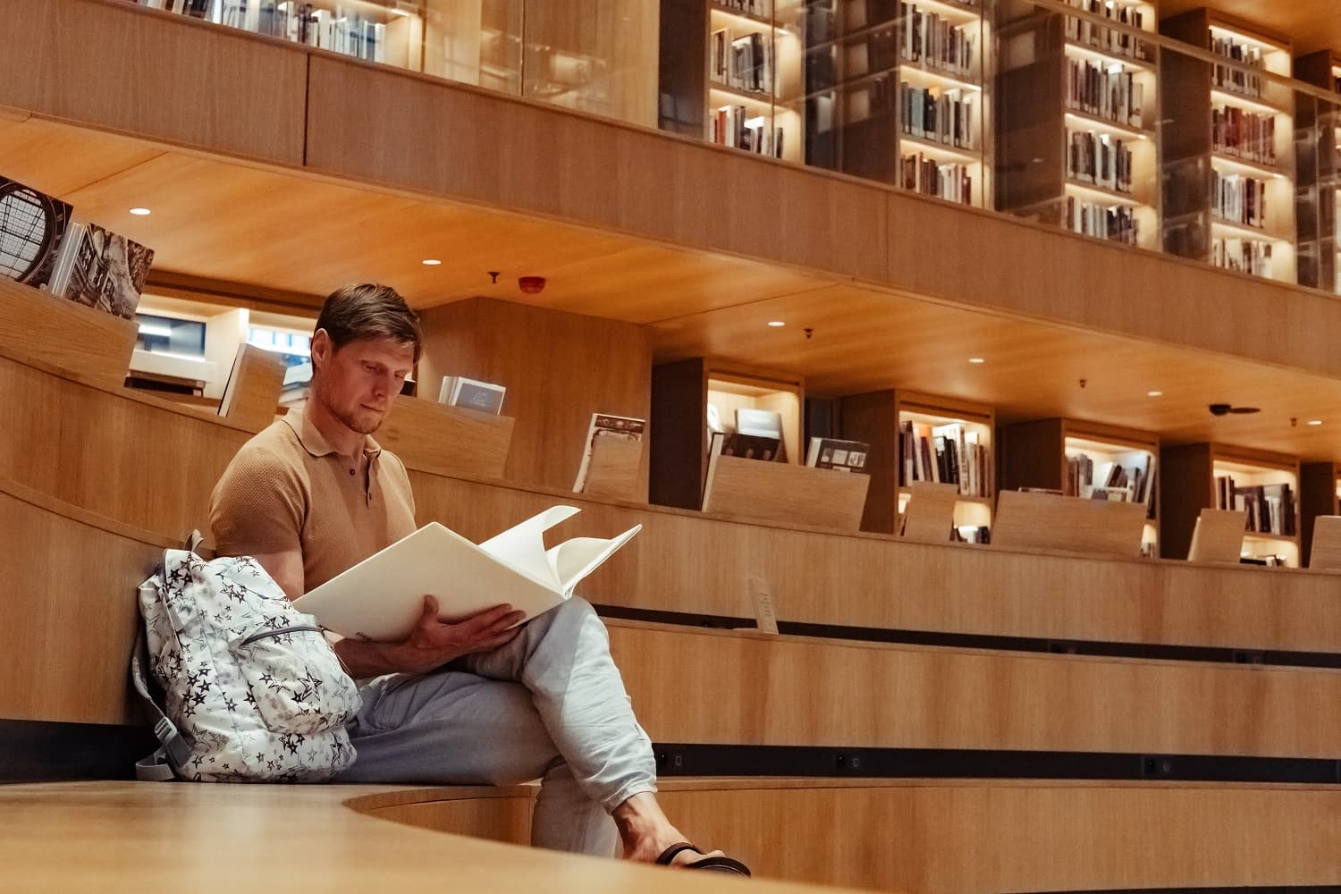 Biblioteca, cafetería o tu cuarto
